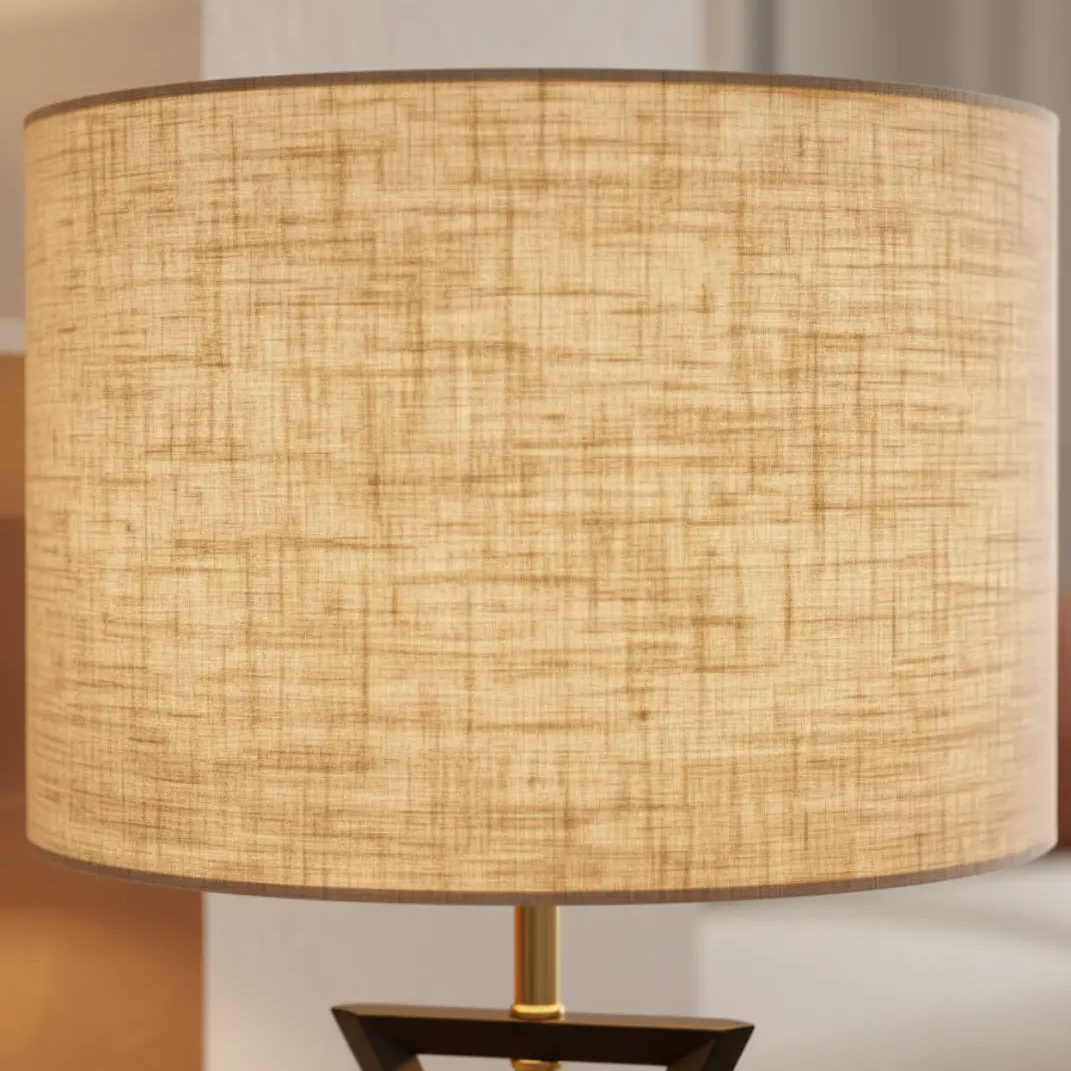 53cm Moderne Ijzeren Tafellamp – Tijdloos Ijzeren Ontwerp Met Stoffen Kap