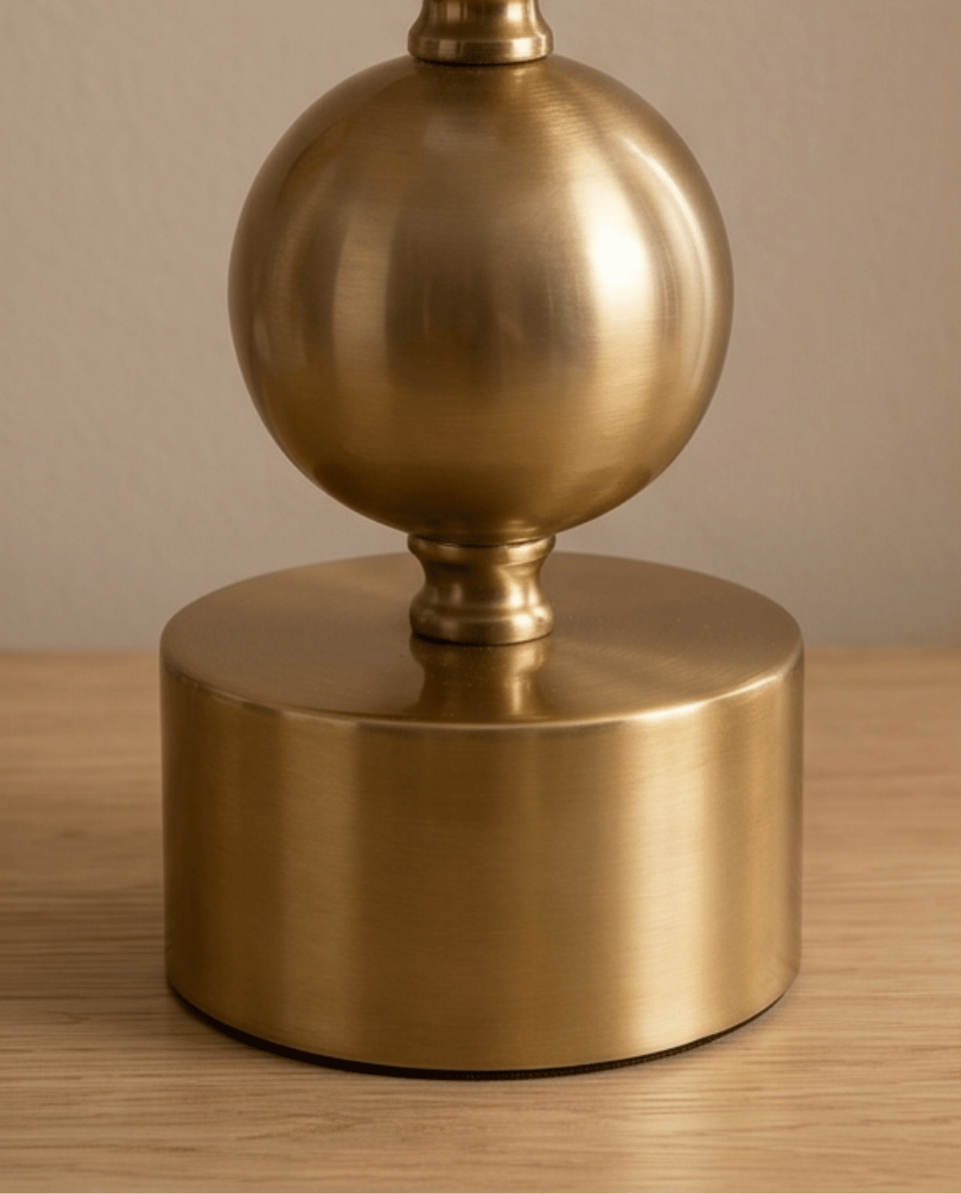 Orb Tafellamp Van Goud Metaal Met Linnen Kap, 45 cm | - Maison Roze