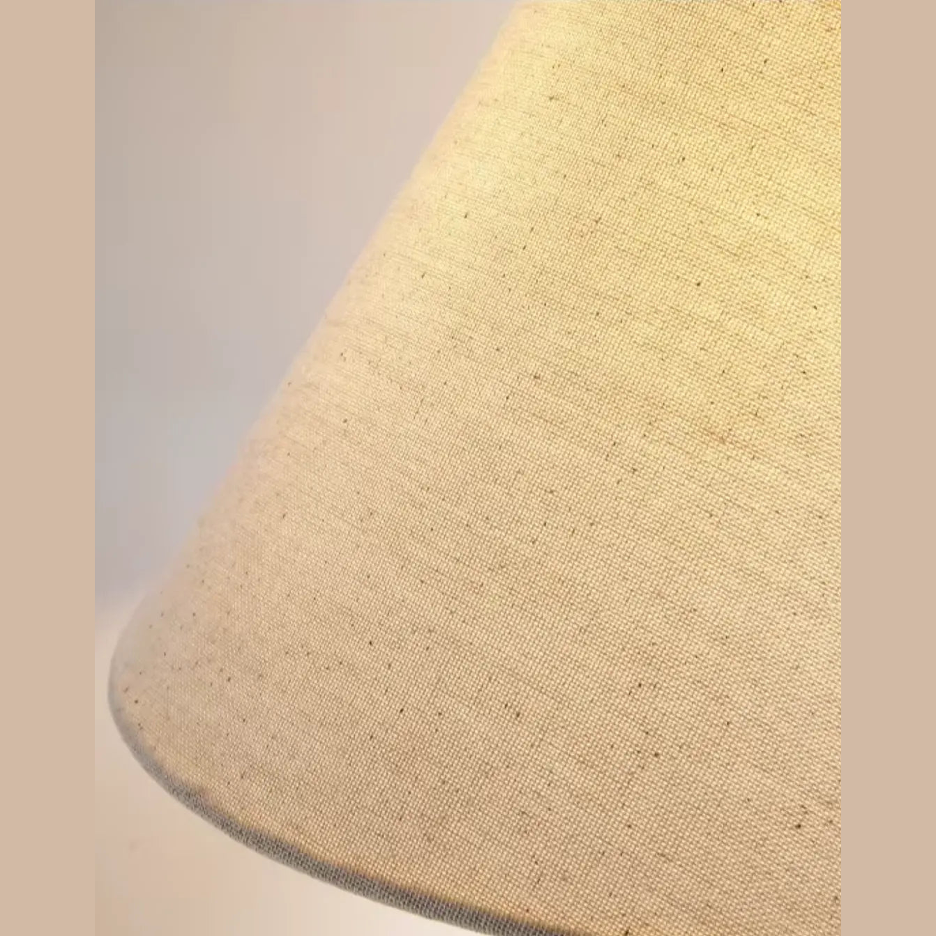 Travertijn Tafellamp – Gele Natuursteen & Stoffen Kap