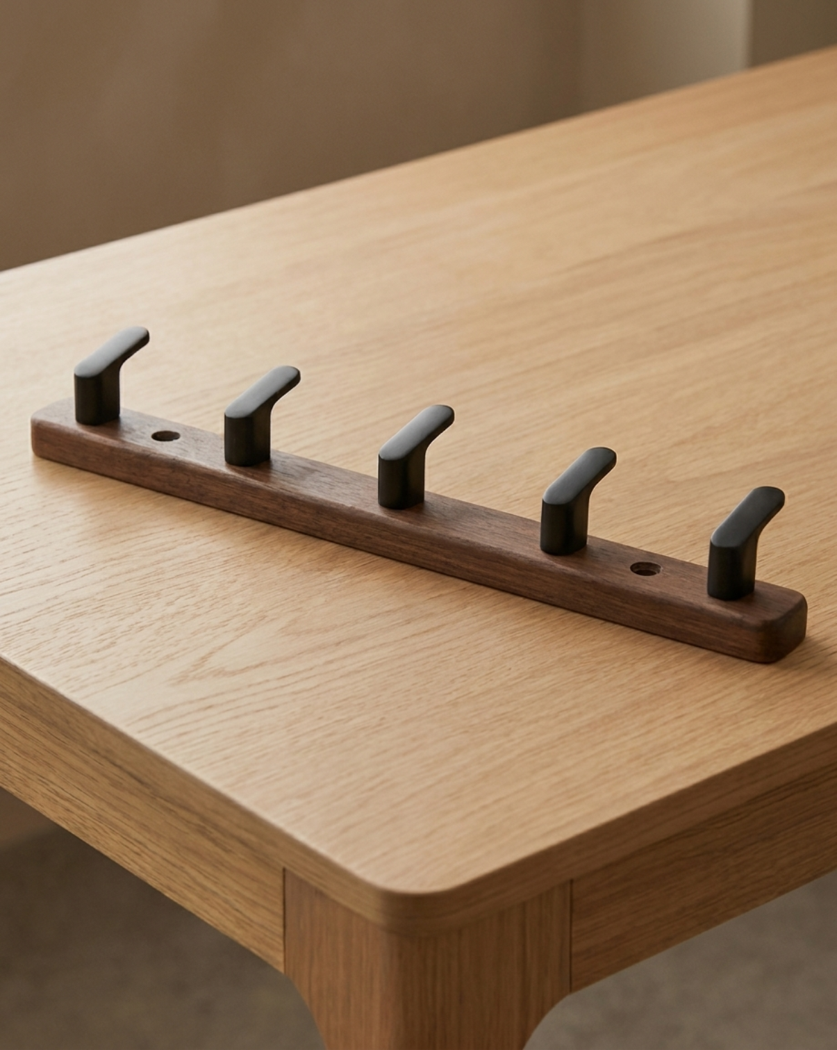 Houten Kapstok Met Metalen Haken – Wangemonteerd | Kapstokhaken | 5 Haken - Maison Roze