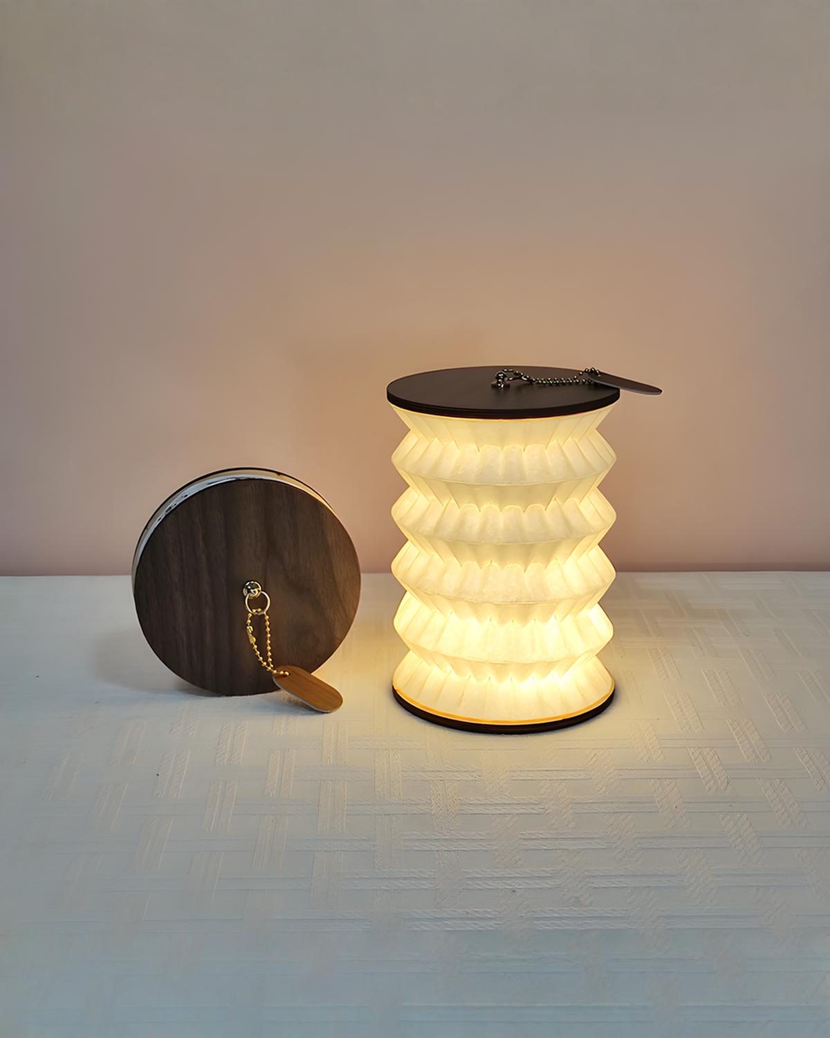 Opvouwbare papieren lampion tafellamp met Chinese print, 16 cm | Motief B - Maison Roze