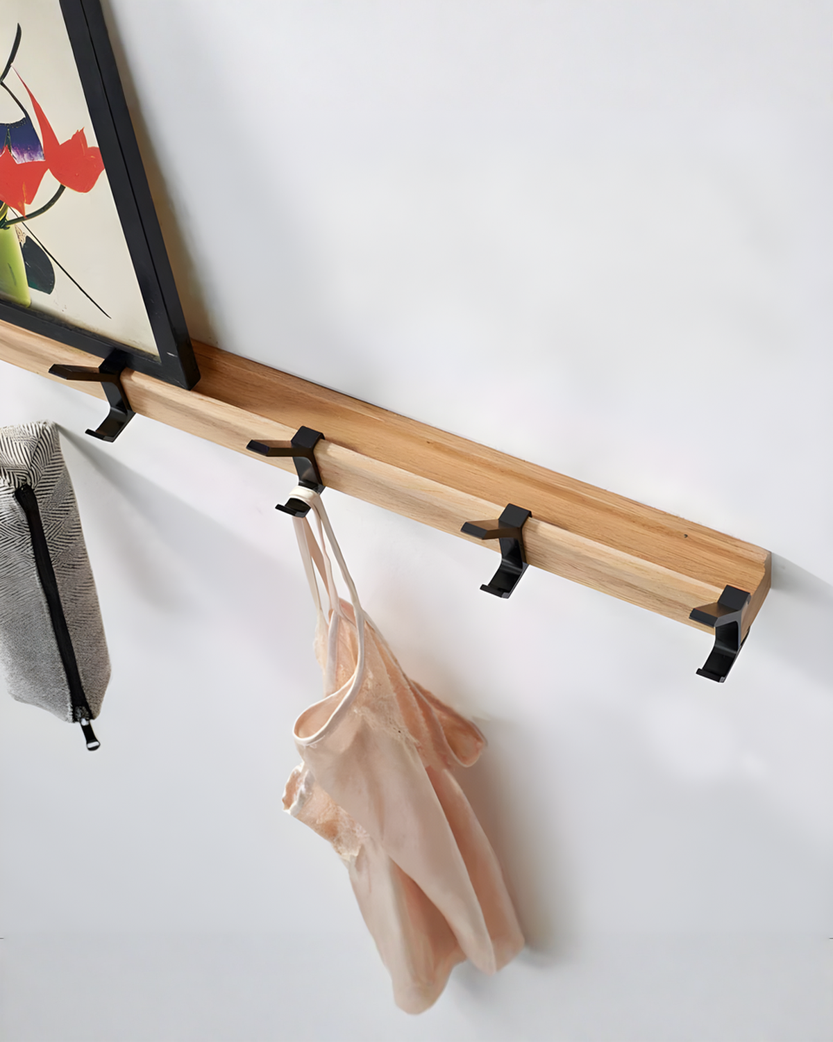 Wandkapstok van hout en zwart aluminium met verstelbare haken - 44 cm | - Maison Roze