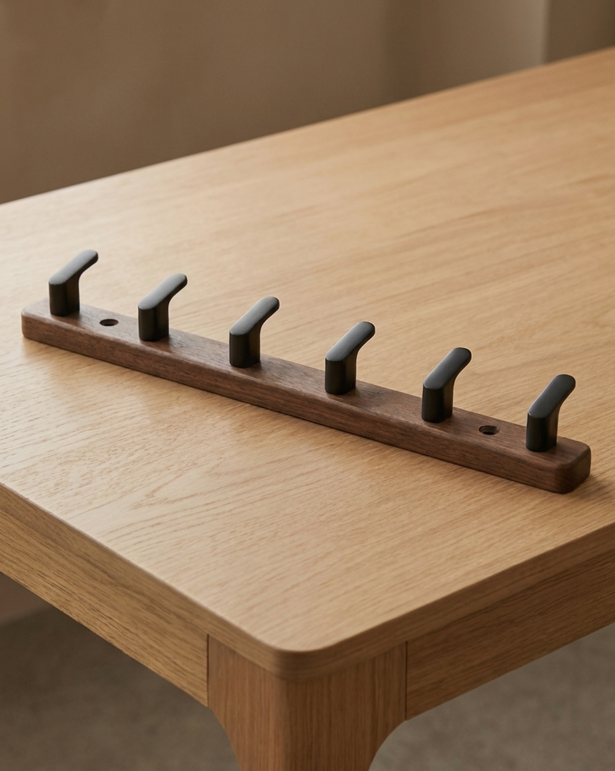 Houten Kapstok Met Metalen Haken – Wangemonteerd | Kapstokhaken | 6 Haken - Maison Roze