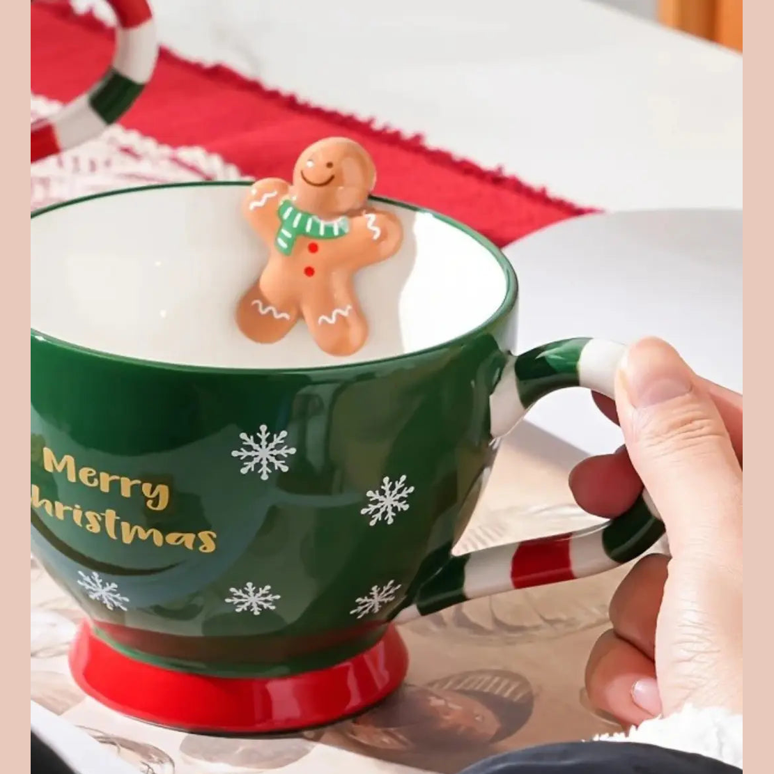 500ml Feestelijke Keramische Mok – Groene En Rode Kerst Cartoon Ontwerp