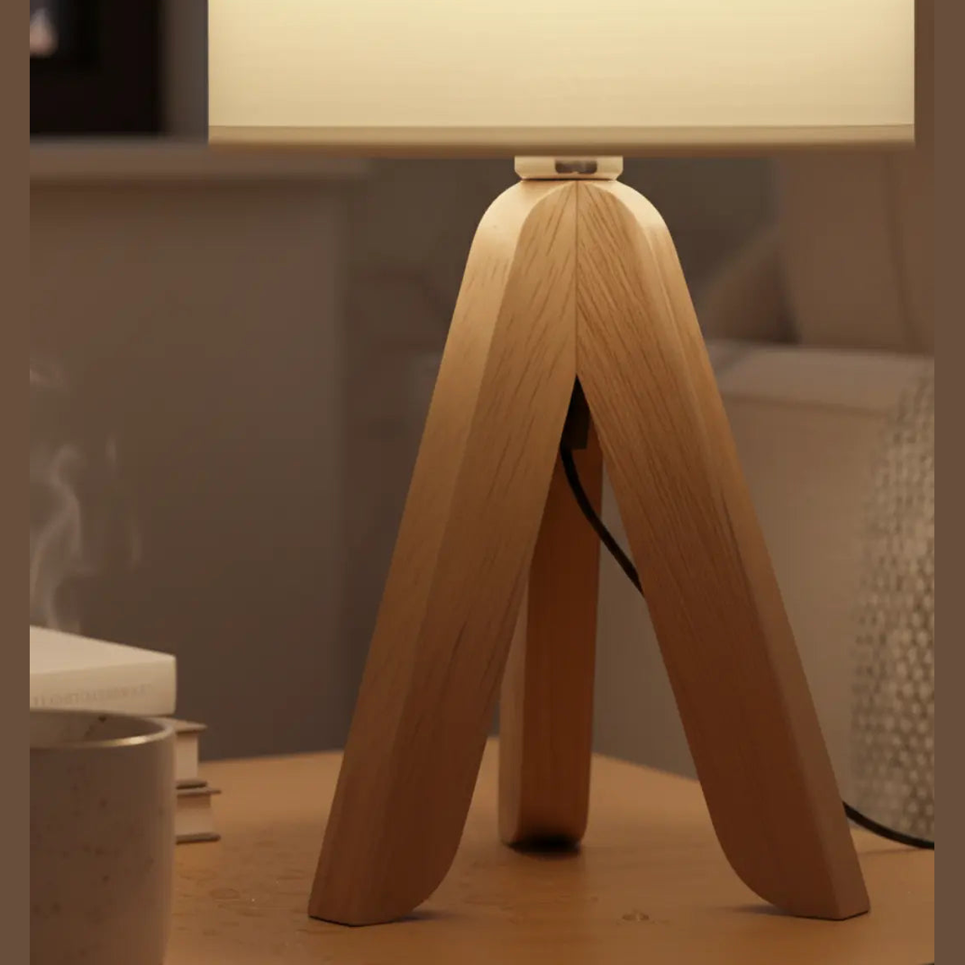 40cm Minimalistische Tafellamp – Houten Tripod Voet Met Stoffen Kap