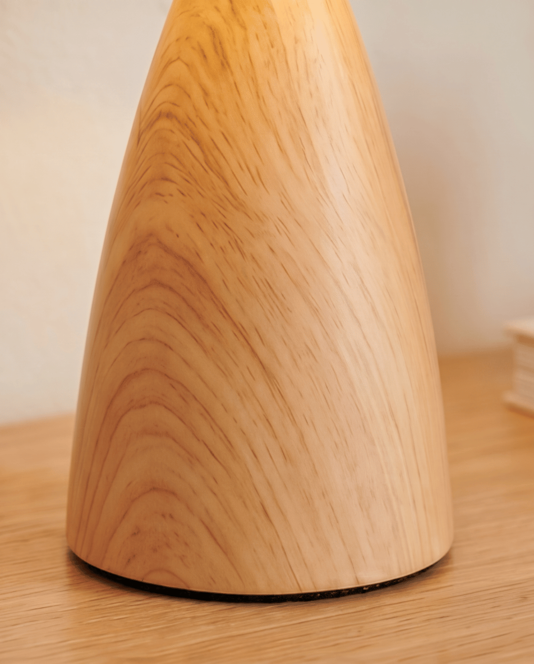 Tafellamp van keramiek met hout design en stoffen kap - kegel | - Maison Roze