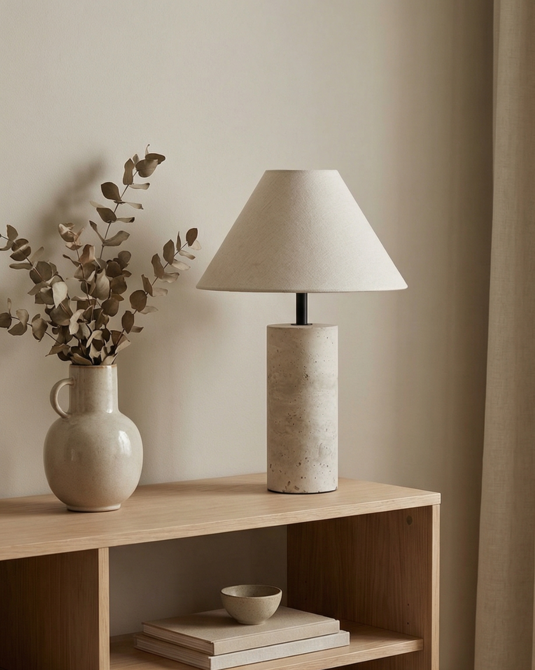 Travertijn Tafellamp – Gele Natuursteen & Stoffen Kap | - Maison Roze