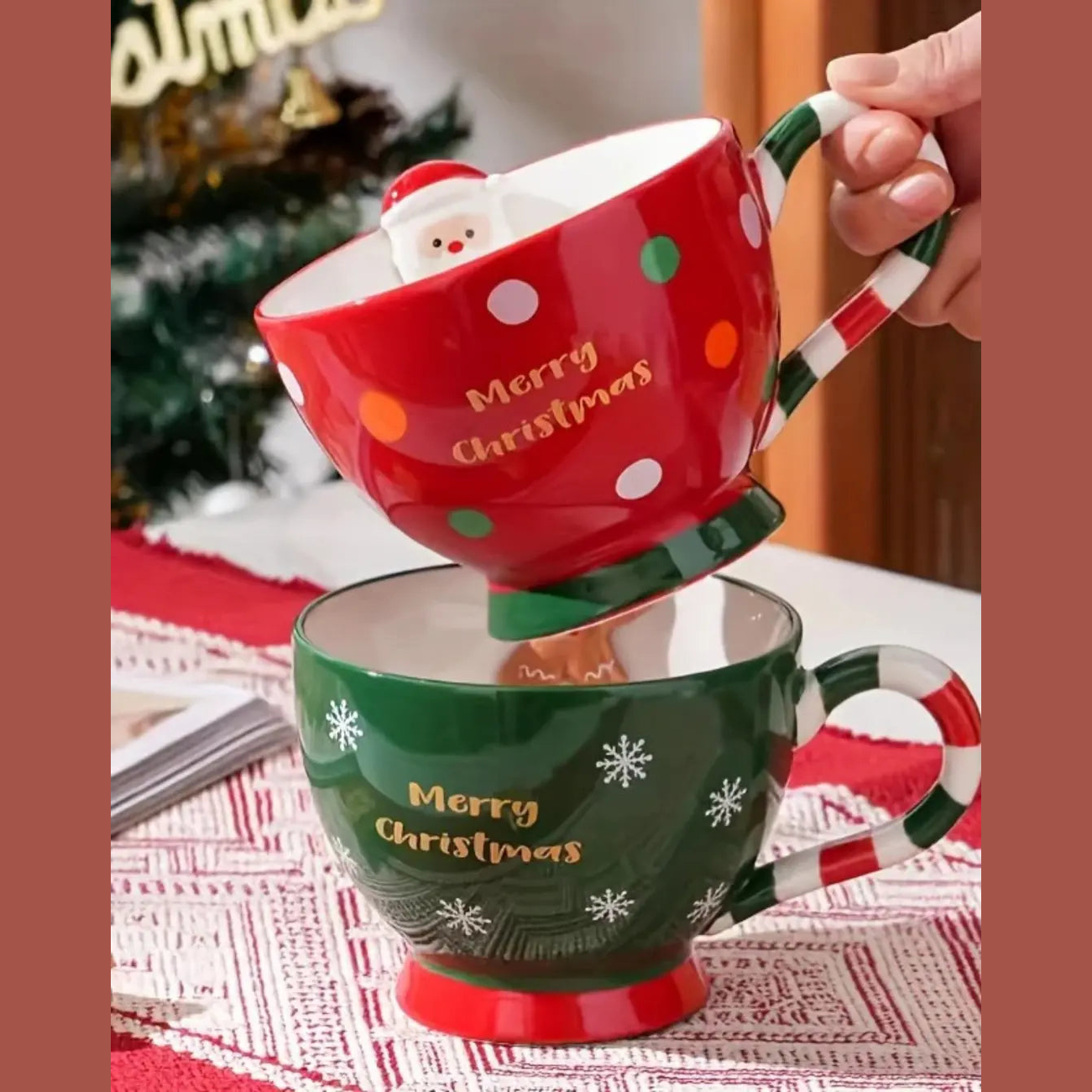 500ml Feestelijke Keramische Mok – Groene En Rode Kerst Cartoon Ontwerp