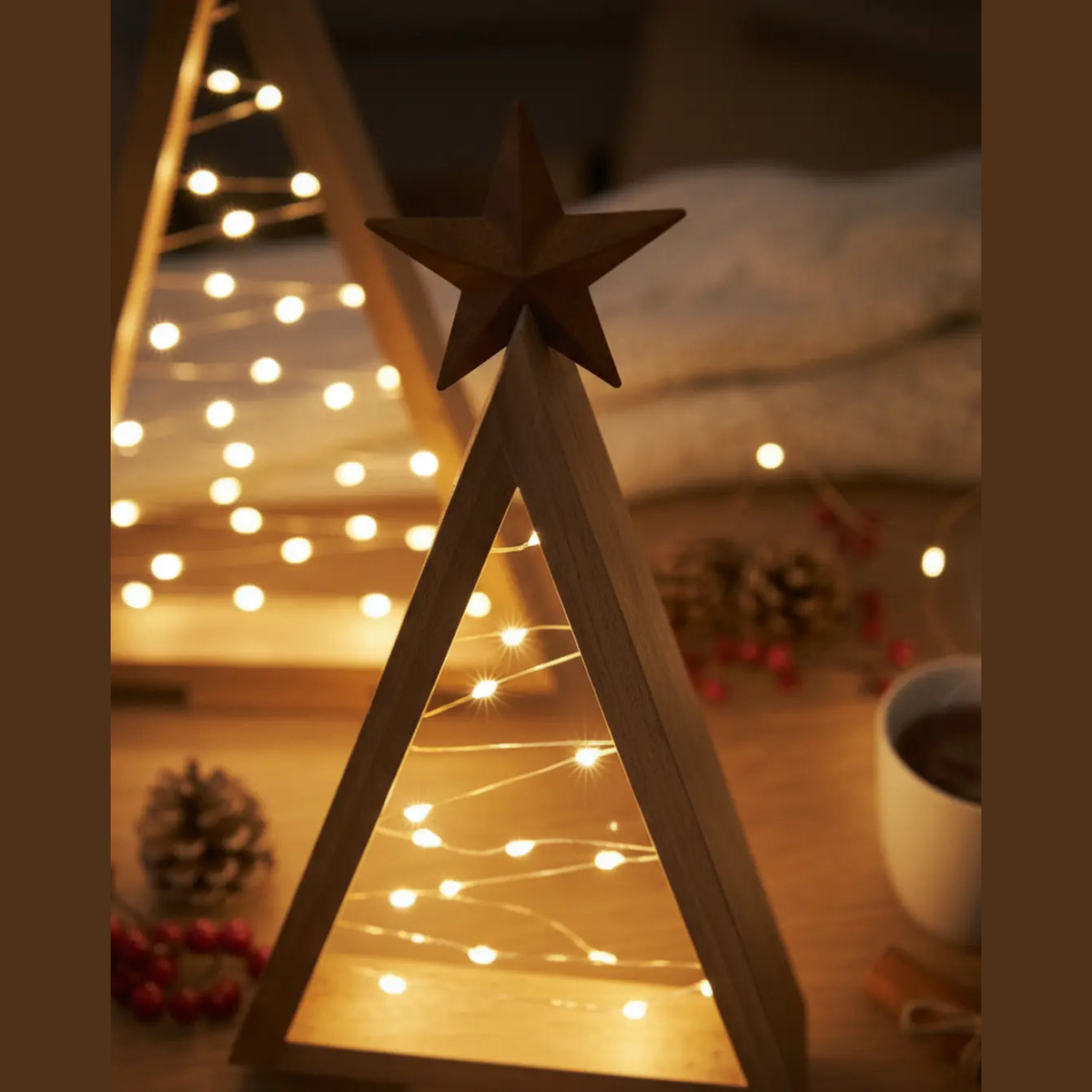 Houten LED Kerstboom – Warm Wit Verlichte Tafeldecoratie – Natuurlijk Hout