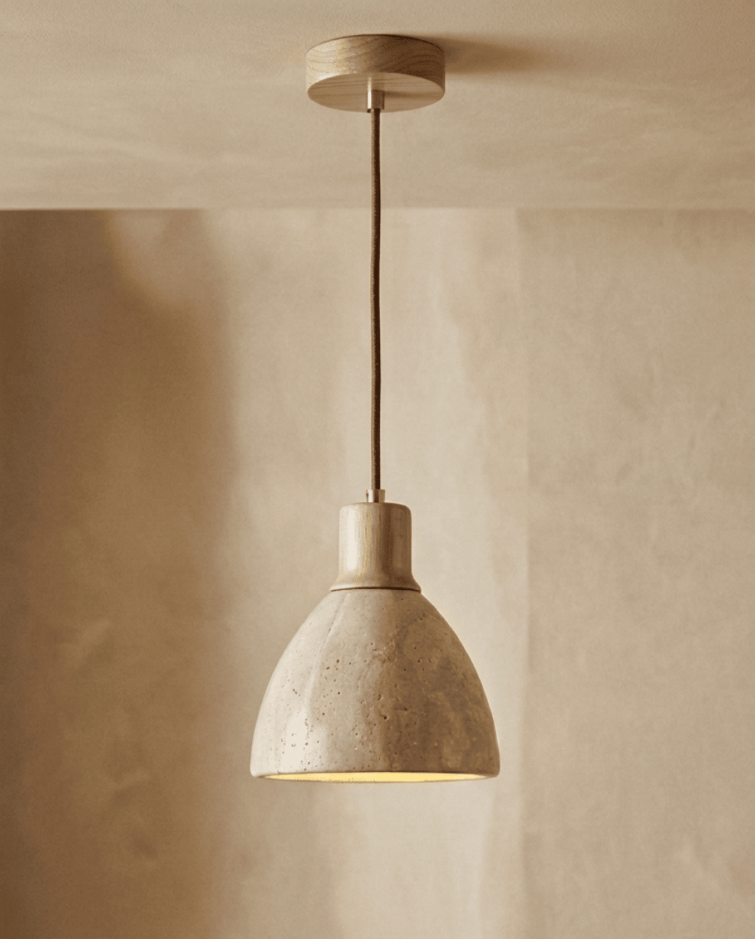 Cove Hanglamp Van Beige Travertin Met Massief Hout, ø 15cm | Dennen - Maison Roze