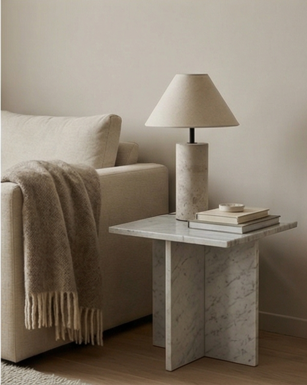 Travertijn Tafellamp – Gele Natuursteen & Stoffen Kap | - Maison Roze