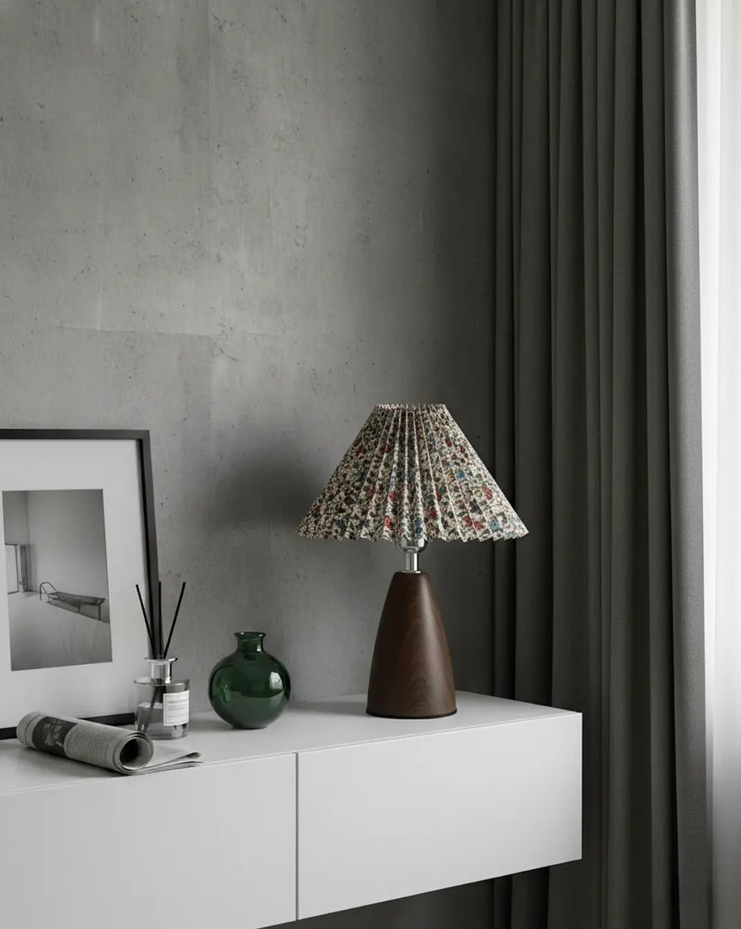 Fern Tafellamp van Keramiek in Walnoottint met Witte Stoffen Kap, 30cm | - Maison Roze