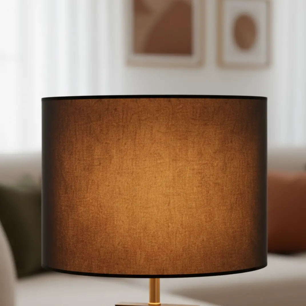 53cm Moderne Ijzeren Tafellamp – Tijdloos Ijzeren Ontwerp Met Stoffen Kap