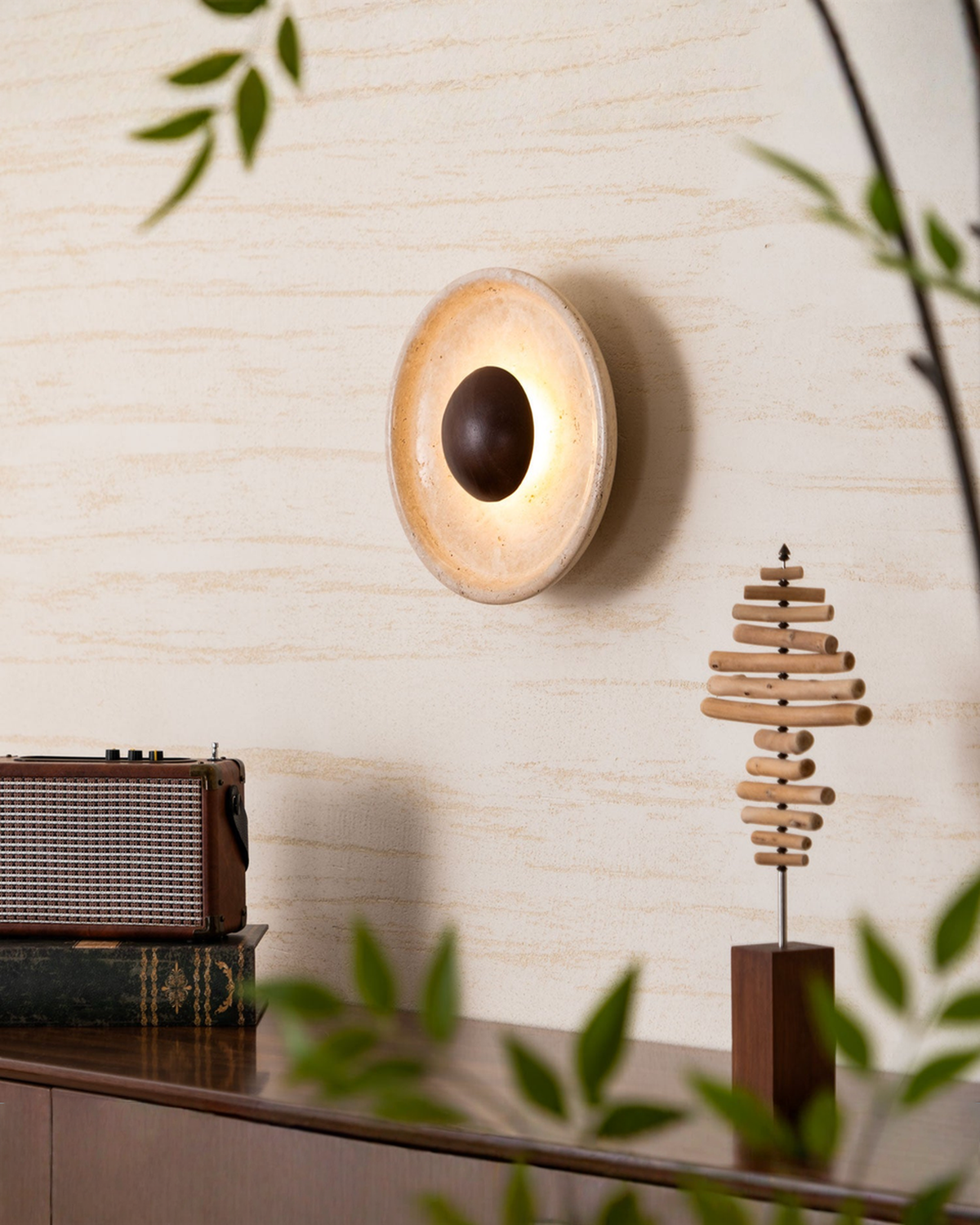 Halo Disc - Travertin wandlamp met hout - Ø 25 cm | - Maison Roze