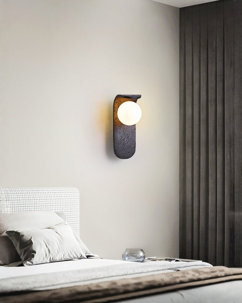 Eclipse Orb - Zwarte travertin wandlamp met glazen bol | - Maison Roze