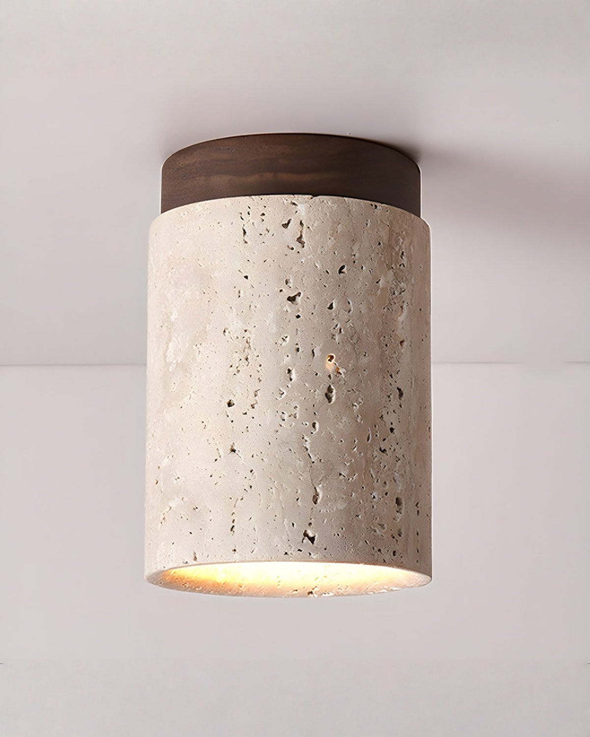 Cilindervormige plafondlamp van travertin en hout | - Maison Roze