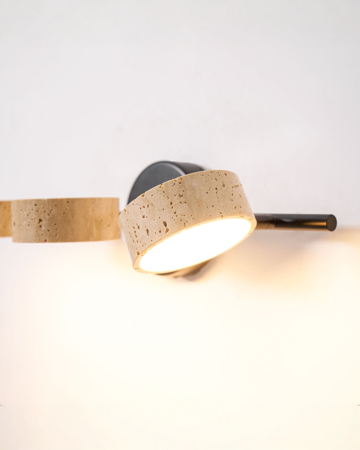 Traviso - Travertin spiegellamp met 2 of 3 lichtpunten | - Maison Roze