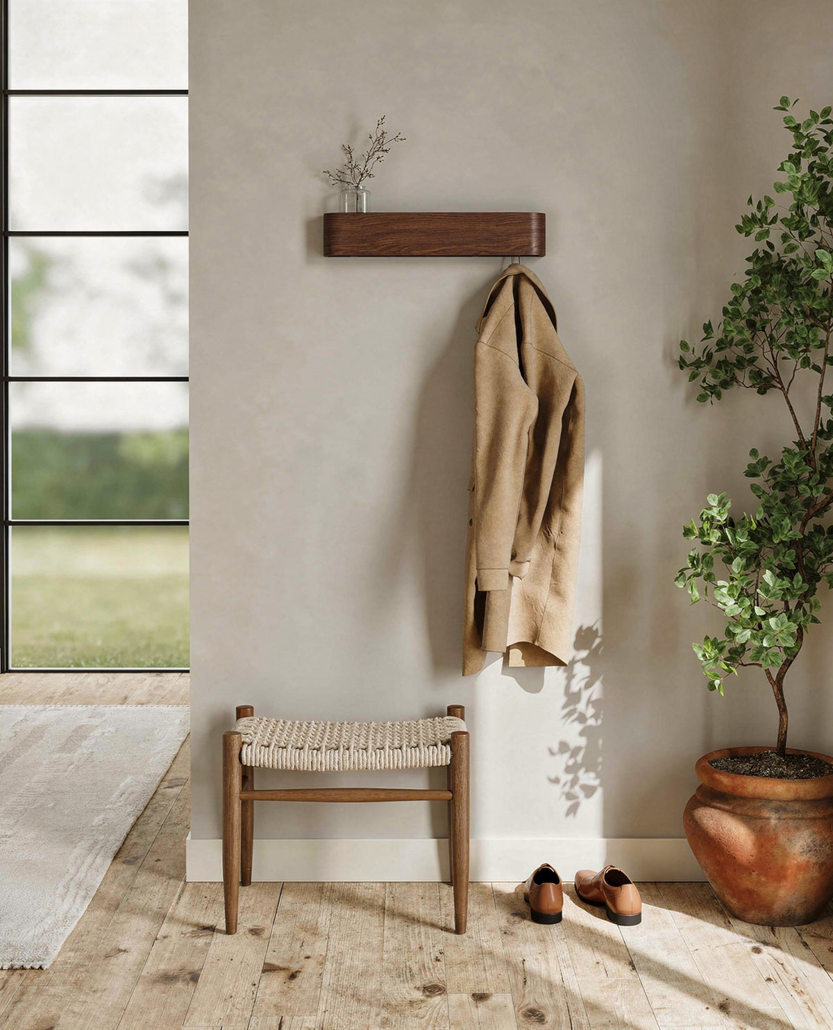 Wandkapstok met plank hout – detail verborgen haken