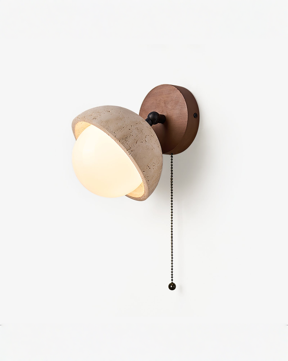 Pecherna - Travertin wandlamp met walnoot en glazen bol | - Maison Roze