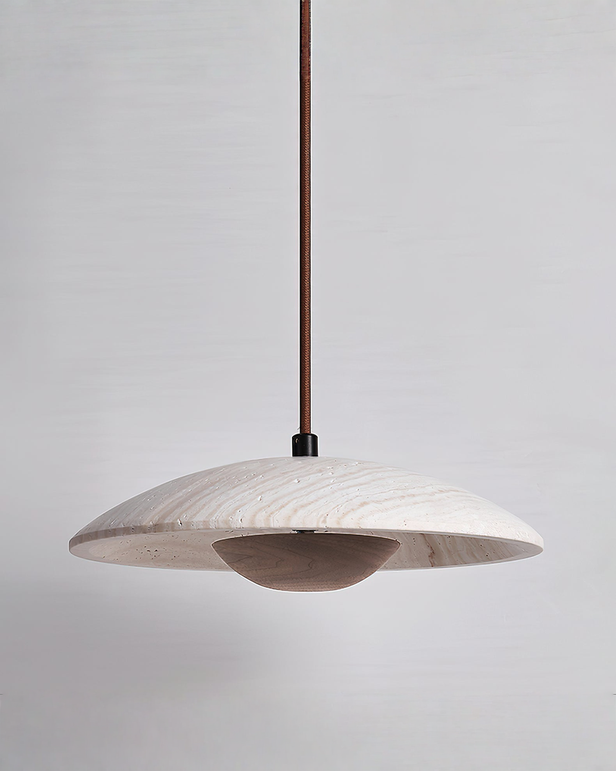 Ronde hanglamp van hout en travertin - Ø 25 cm | Walnoot Warm Wit - Maison Roze