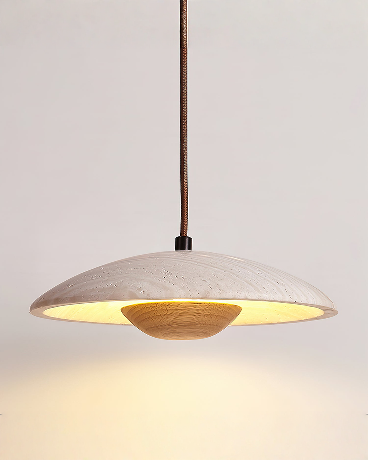 Ronde hanglamp van hout en travertin - Ø 25 cm | - Maison Roze
